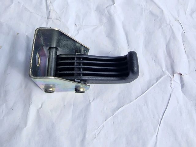 bontott SKODA FABIA II Jobb Csomagtér Kárpit Tartó