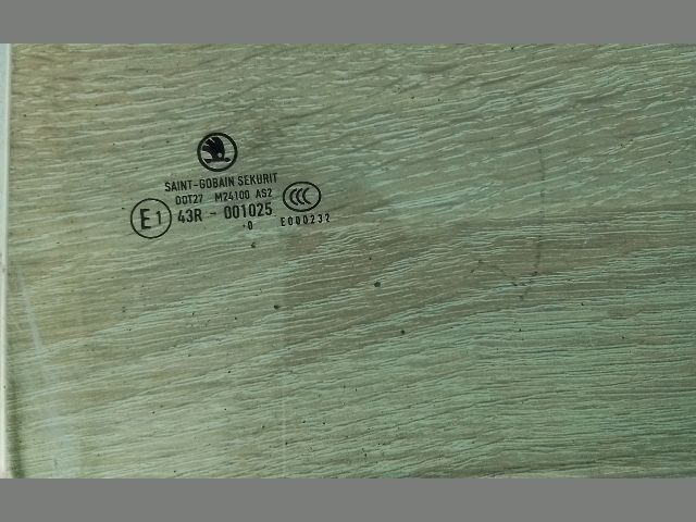 bontott SKODA FABIA II Jobb első Ablak