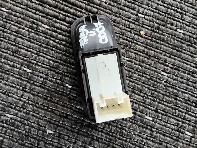 bontott SKODA FABIA II Jobb első Ablakemelő Kapcsoló