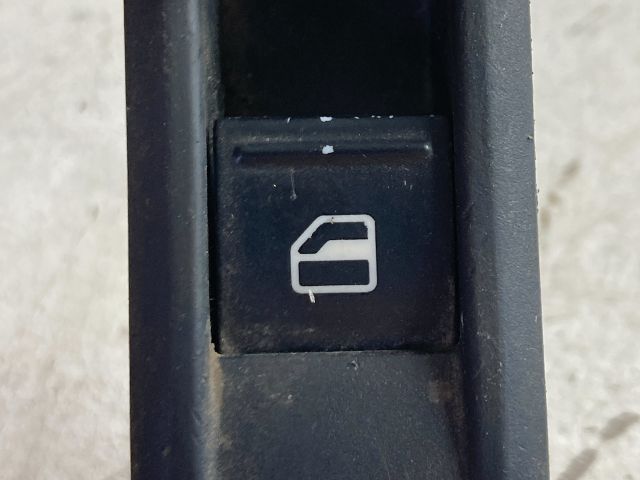 bontott SKODA FABIA II Jobb első Ablakemelő Kapcsoló