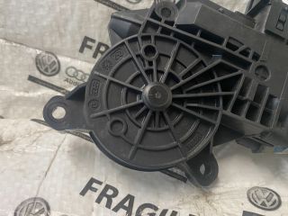 bontott SKODA FABIA II Jobb első Ablakemelő Motor