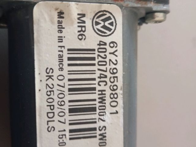 bontott SKODA FABIA II Jobb első Ablakemelő Motor