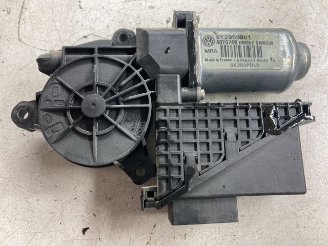 bontott SKODA FABIA II Jobb első Ablakemelő Motor