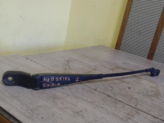 bontott SKODA FABIA II Jobb első Ablaktörlő Kar