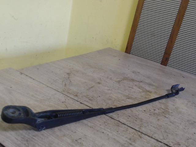 bontott SKODA FABIA II Jobb első Ablaktörlő Kar