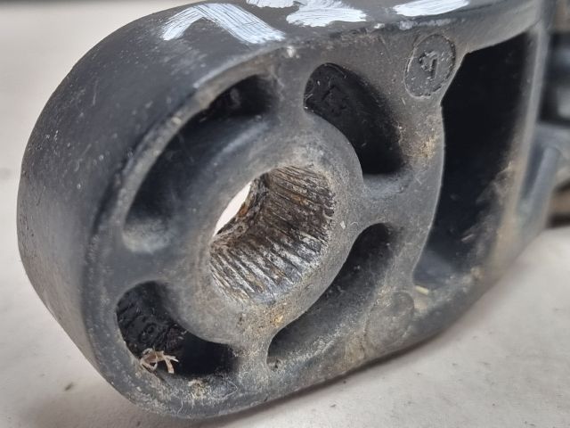 bontott SKODA FABIA II Jobb első Ablaktörlő Kar