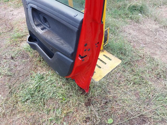 bontott SKODA FABIA II Jobb első Ajtó (Részeivel)