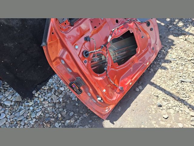 bontott SKODA FABIA II Jobb első Ajtó (Üres lemez)