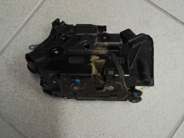 bontott SKODA FABIA II Jobb első Ajtózár