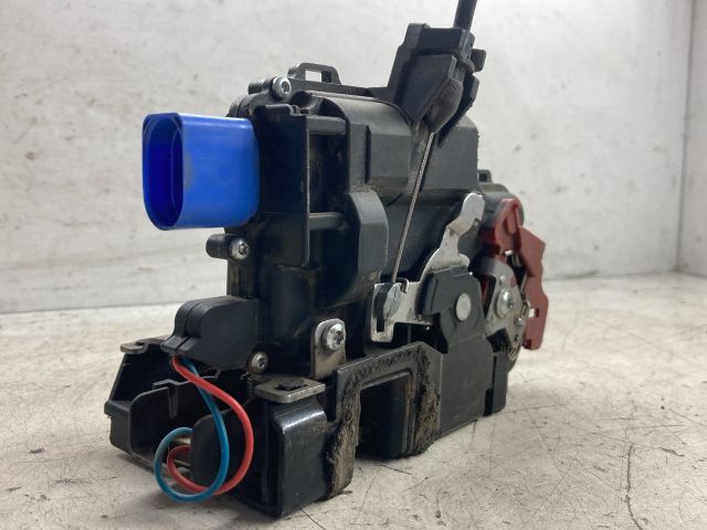 bontott SKODA FABIA II Jobb első Ajtózár