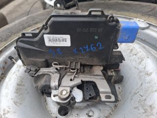 bontott SKODA FABIA II Jobb első Ajtózár