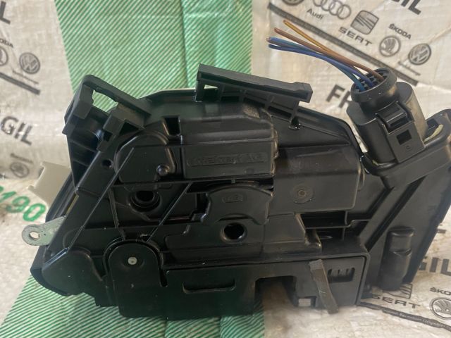 bontott SKODA FABIA II Jobb első Ajtózár