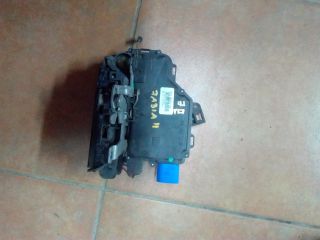 bontott SKODA FABIA II Jobb első Ajtózár