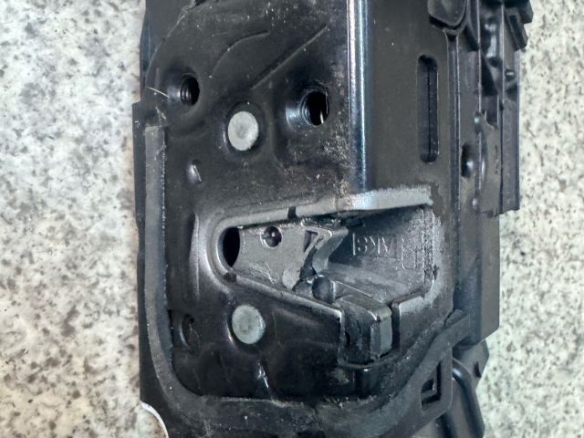 bontott SKODA FABIA II Jobb első Ajtózár