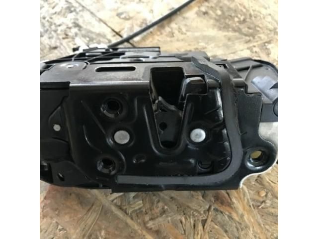 bontott SKODA FABIA II Jobb első Ajtózár