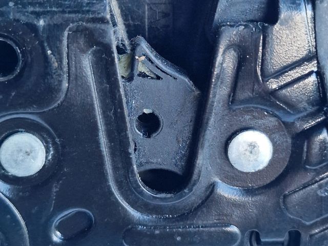 bontott SKODA FABIA II Jobb első Ajtózár