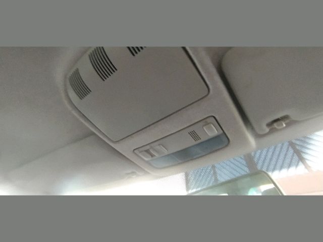 bontott SKODA FABIA II Jobb első Alsó Zsanér