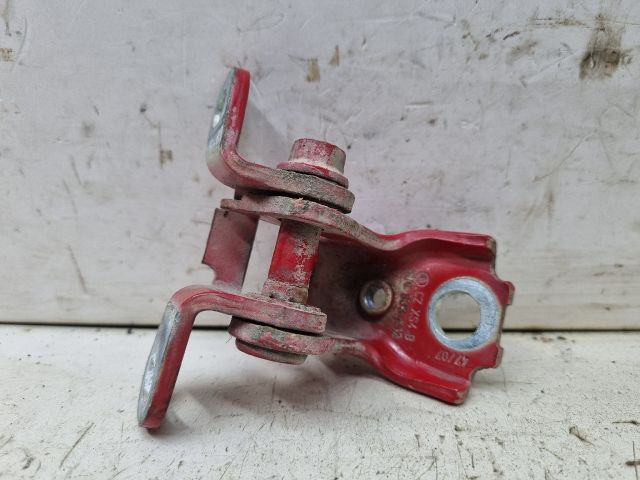 bontott SKODA FABIA II Jobb első Alsó Zsanér