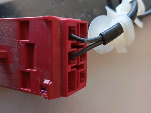 bontott SKODA FABIA II Jobb első Biztonsági Öv Csat