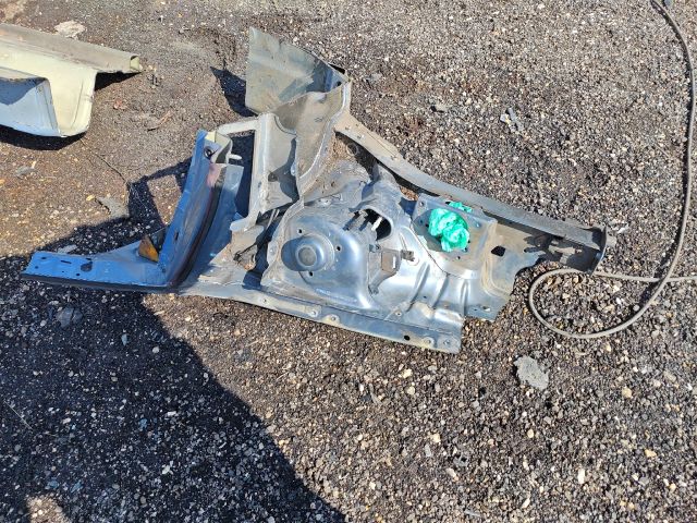 bontott SKODA FABIA II Jobb első Negyed Karosszéria Csomag