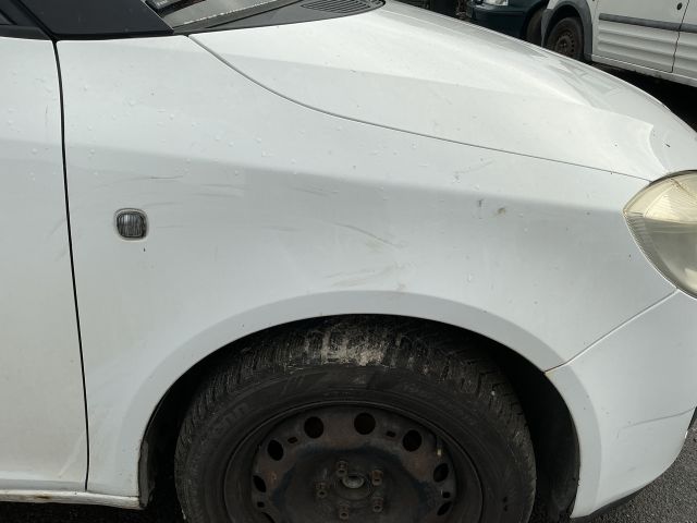 bontott SKODA FABIA II Jobb első Sárvédő