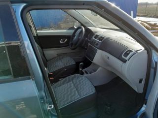 bontott SKODA FABIA II Jobb első Zsanér