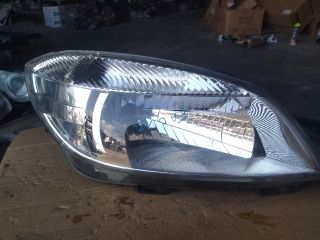 bontott SKODA FABIA II Jobb Fényszóró