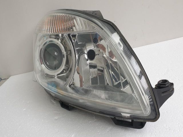 bontott SKODA FABIA II Jobb Fényszóró