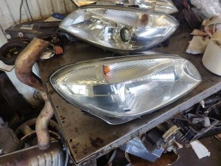 bontott SKODA FABIA II Jobb Fényszóró