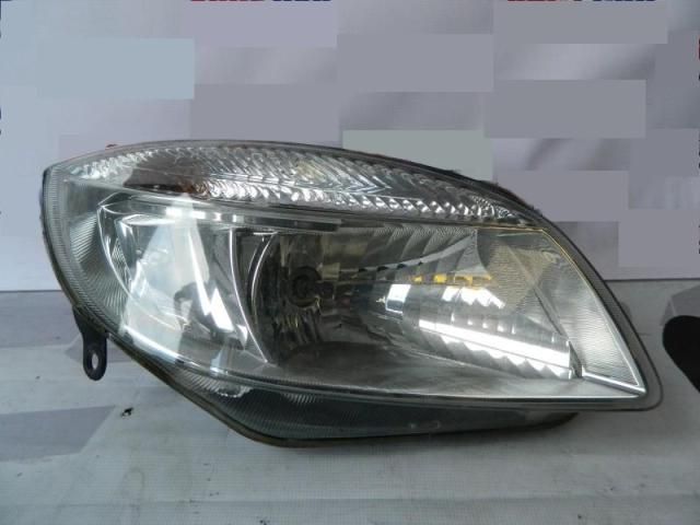 bontott SKODA FABIA II Jobb Fényszóró