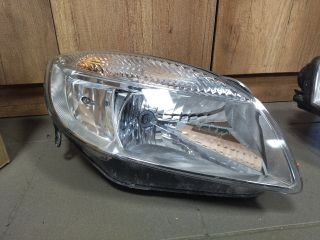 bontott SKODA FABIA II Jobb Fényszóró