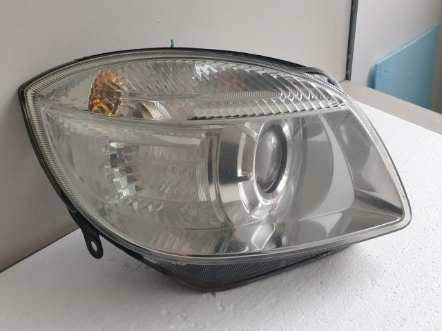 bontott SKODA FABIA II Jobb Fényszóró