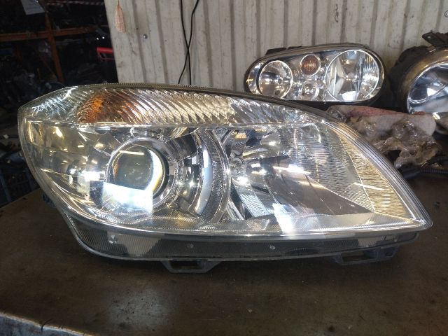 bontott SKODA FABIA II Jobb Fényszóró