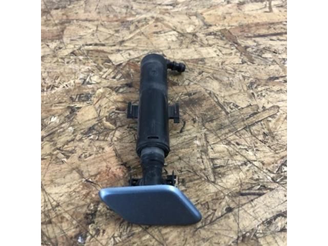 bontott SKODA FABIA II Jobb Fényszórómosó Fúvóka