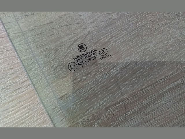 bontott SKODA FABIA II Jobb hátsó Ablak