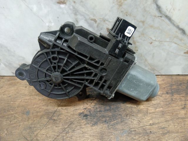 bontott SKODA FABIA II Jobb hátsó Ablakemelő Motor