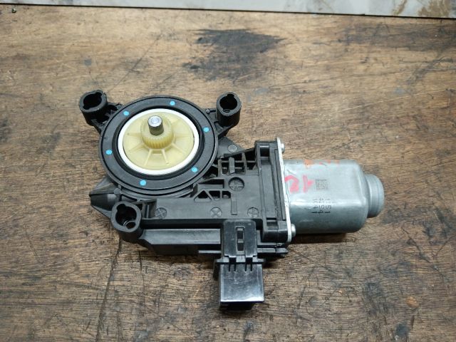 bontott SKODA FABIA II Jobb hátsó Ablakemelő Motor