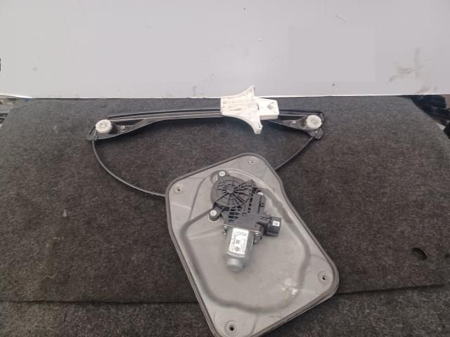 bontott SKODA FABIA II Jobb hátsó Ablakemelő Szerkezet (Elektromos)