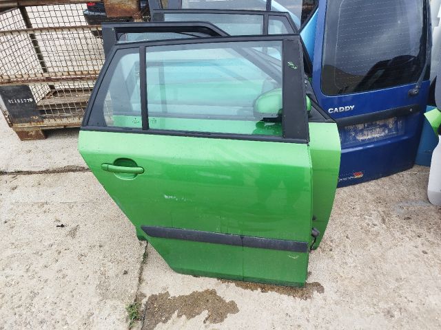 bontott SKODA FABIA II Jobb hátsó Ajtó (Részeivel)