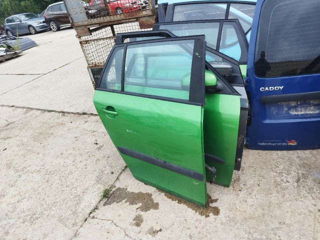 bontott SKODA FABIA II Jobb hátsó Ajtó (Részeivel)