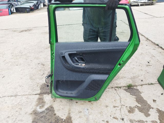 bontott SKODA FABIA II Jobb hátsó Ajtó (Részeivel)