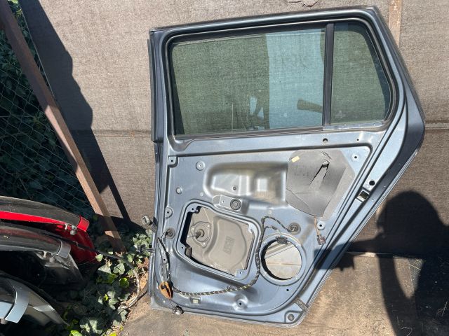 bontott SKODA FABIA II Jobb hátsó Ajtó (Üres lemez)