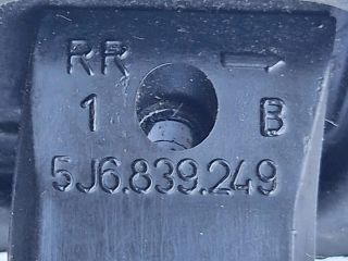 bontott SKODA FABIA II Jobb hátsó Ajtóhatároló