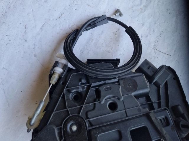 bontott SKODA FABIA II Jobb hátsó Ajtózár