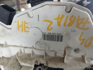 bontott SKODA FABIA II Jobb hátsó Ajtózár