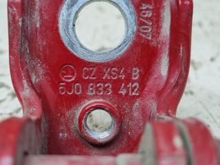 bontott SKODA FABIA II Jobb hátsó Alsó Zsanér