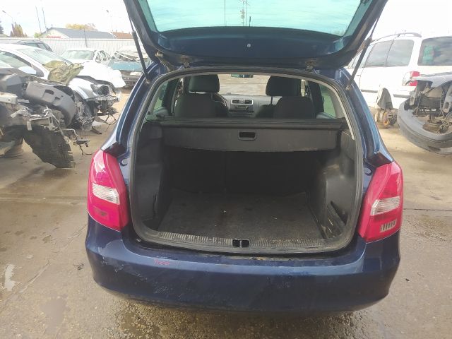 bontott SKODA FABIA II Jobb hátsó Csonkállvány Kerékaggyal