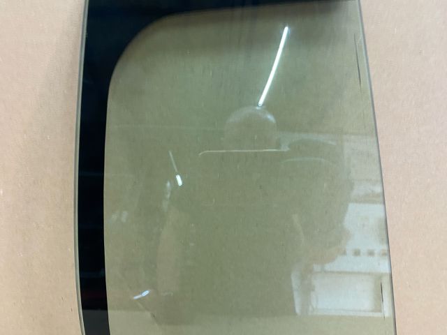 bontott SKODA FABIA II Jobb hátsó Fixüveg (Ajtóban)