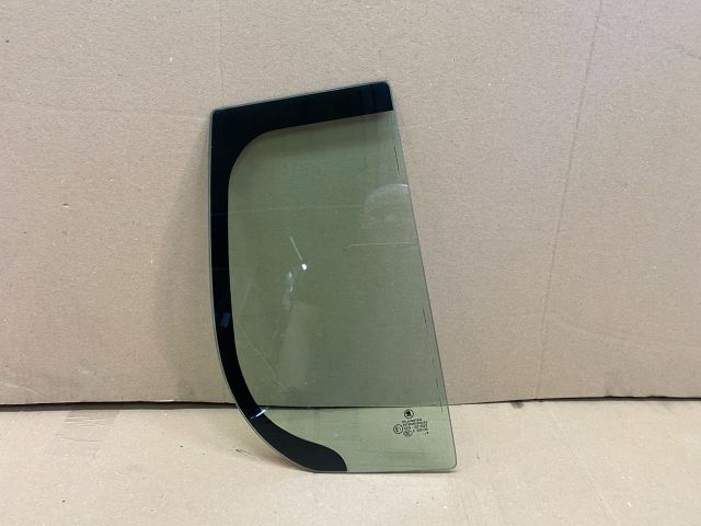 bontott SKODA FABIA II Jobb hátsó Fixüveg (Ajtóban)