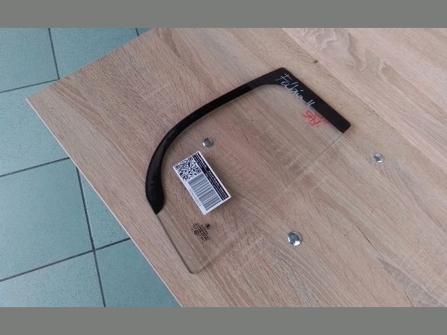 bontott SKODA FABIA II Jobb hátsó Fixüveg (Ajtóban)